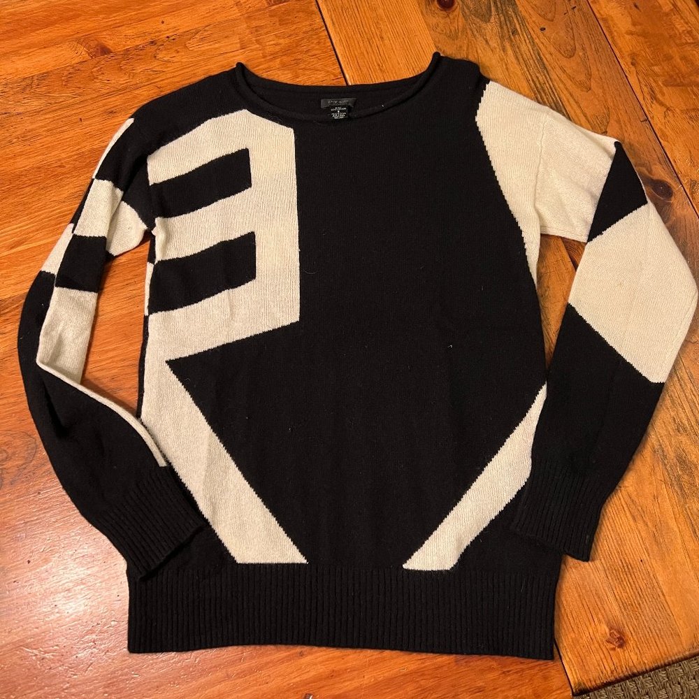 Only Mine Black & White Abstract Long Sleeve Cashmere Sweater Sz S Like NEW